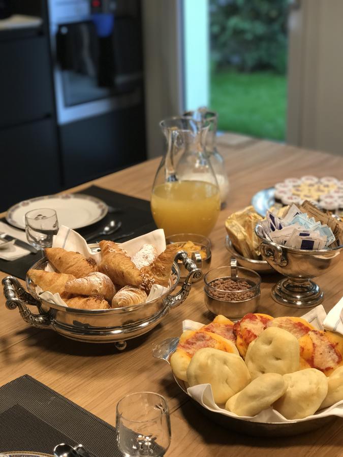 Conti Guest House ミラノ エクステリア 写真